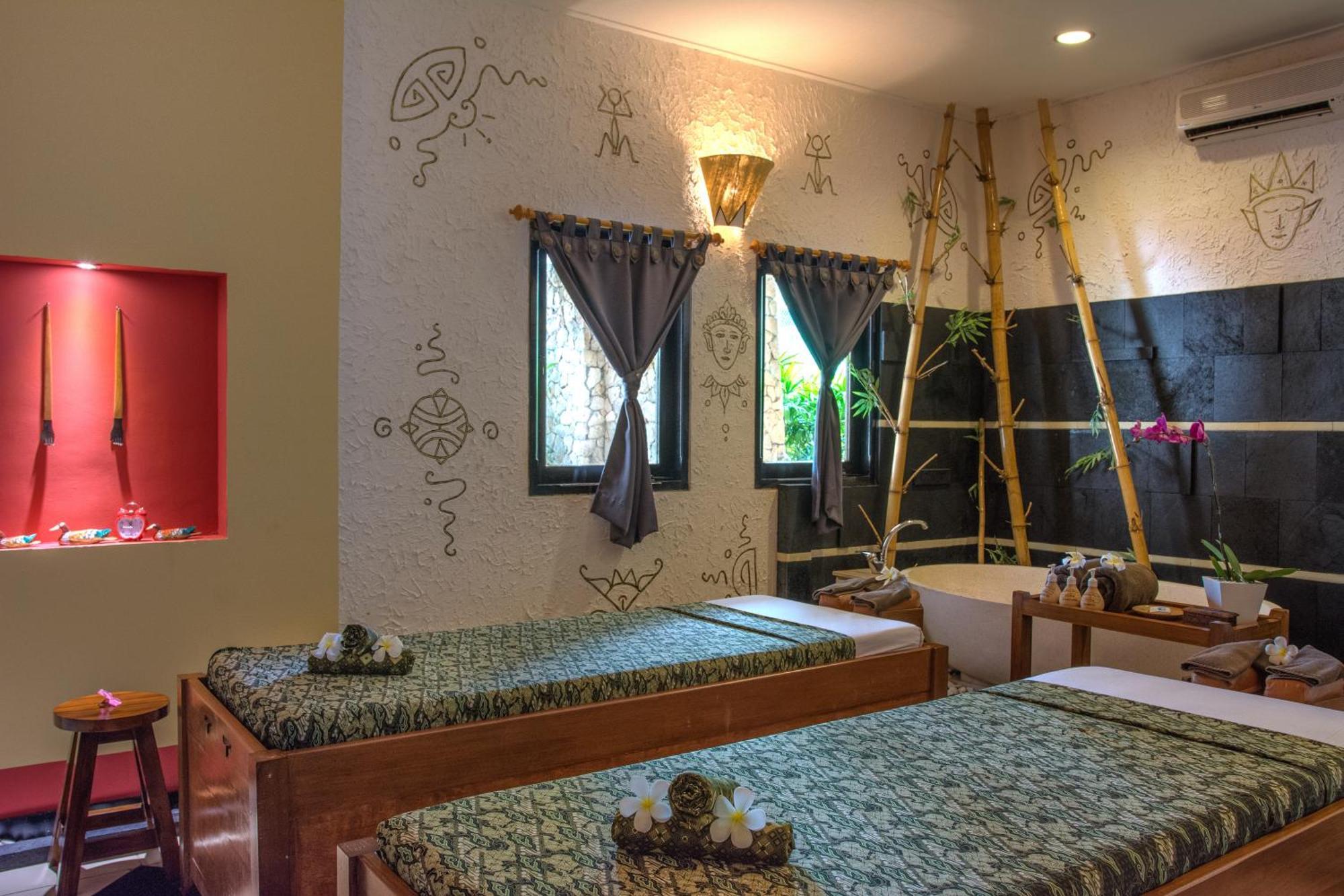 Mangsit Suites By Holiday Resort Lombok Экстерьер фото