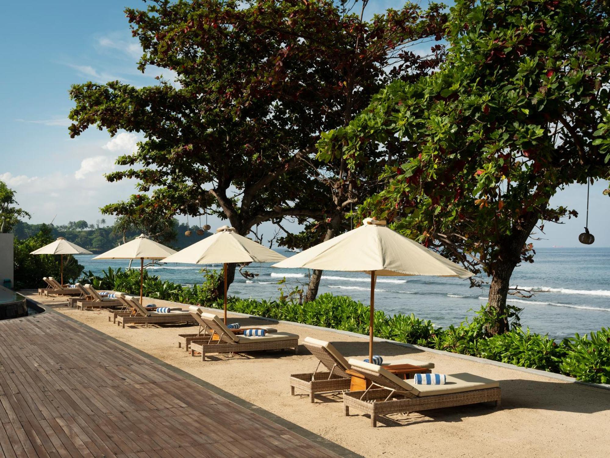Mangsit Suites By Holiday Resort Lombok Экстерьер фото